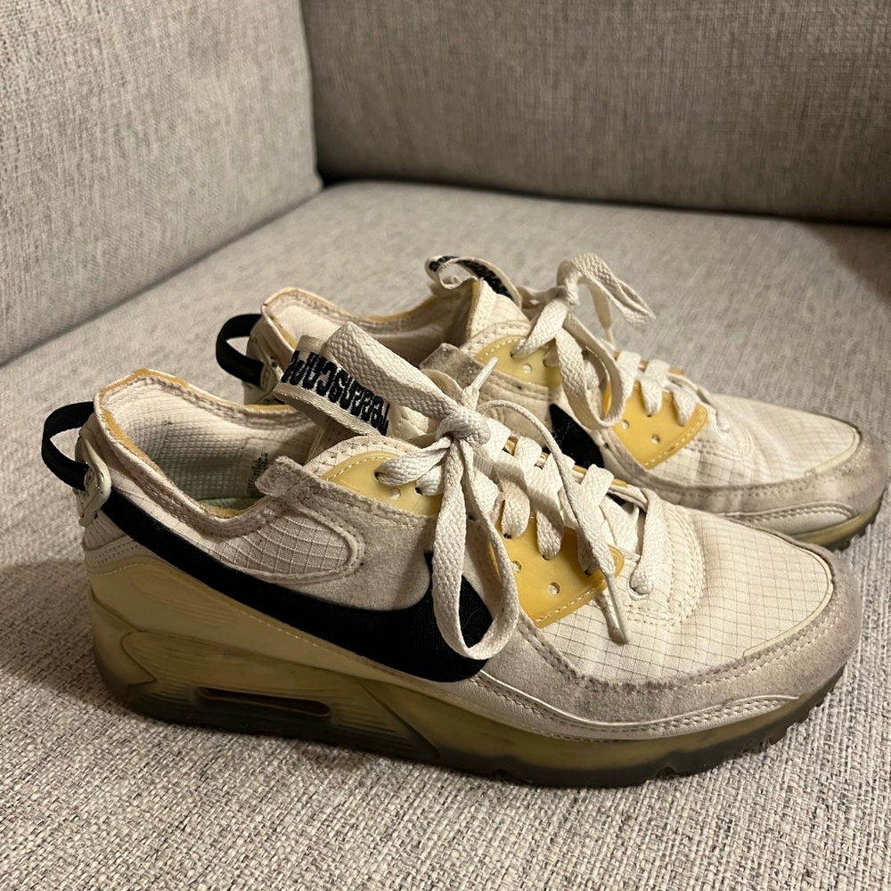 Nike Beige and Black Athletic Shoes